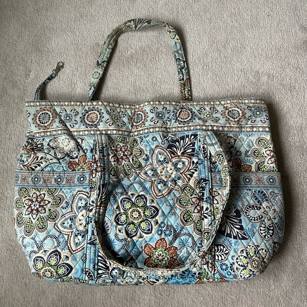 Vera Bradley Large blue quilter tote/beach bag